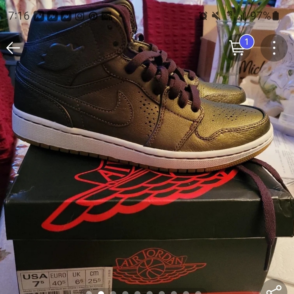 Air Jordans size 7.5 in men. Duo Chrome mid high sneakers. Burgundy and green